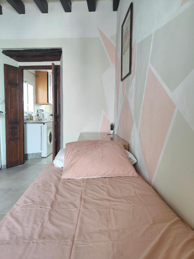 Lovely 1-Bedroom Loft With Terrace. Amazing View. เซบีญา ภายนอก รูปภาพ